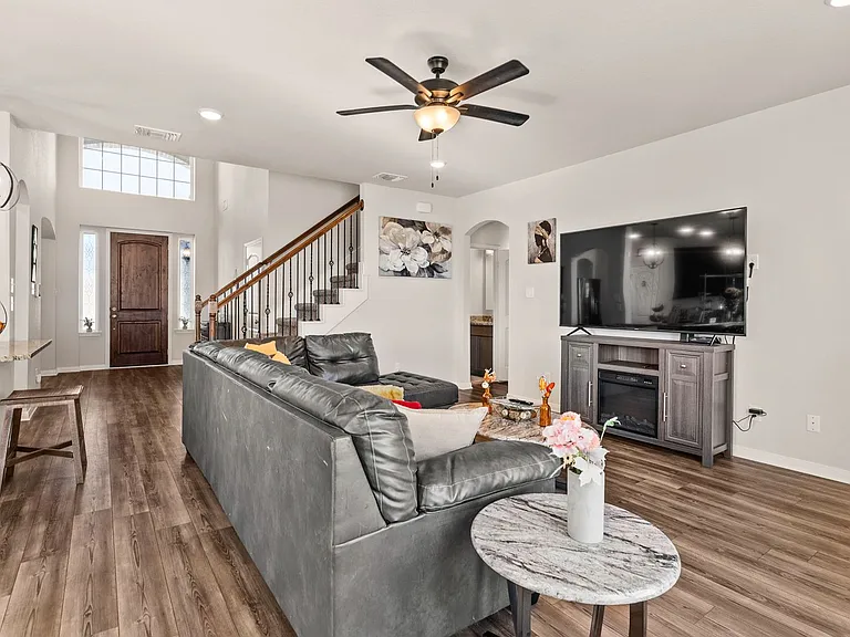 3700 Addison St — Photo 14