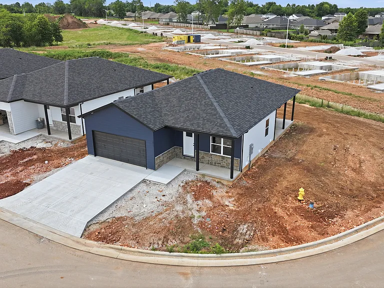 4875 W Ridge Ln — Photo 32