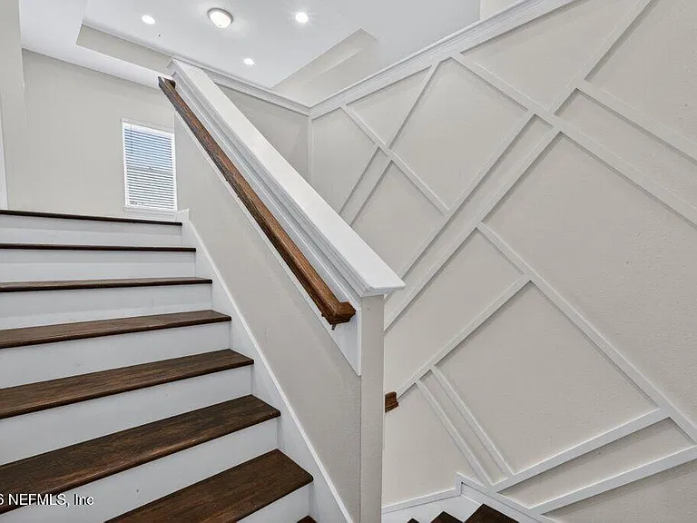 21 Yardley Court St — Photo 32