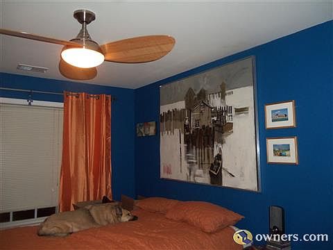 ceiling fan, laminate flrs