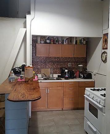 4th image of 255 McKibben St APT 511