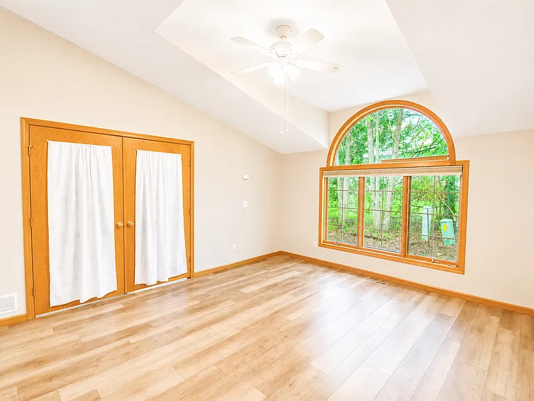 2607 Tuxedo Ln NW — Photo 9