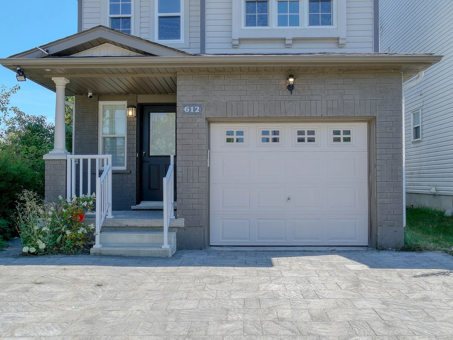 4 bed, $3,200 — Photo 2