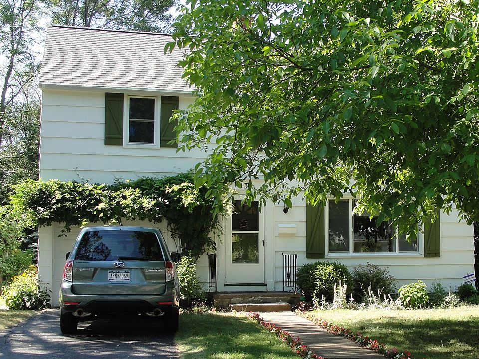 1st image of 131 Shelbourne Rd