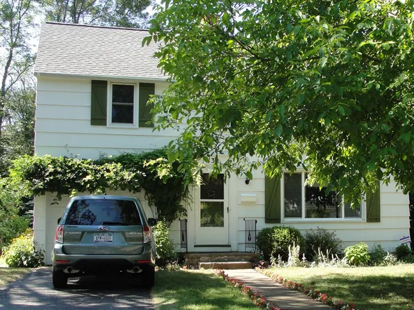 131 Shelbourne Rd, Rochester, NY 14620