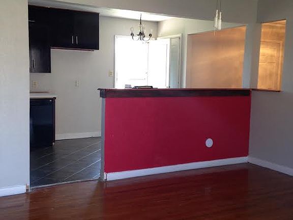 2nd image of 1708 Highland St