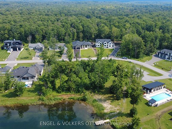 3rd image of 576 Shoreway Dr