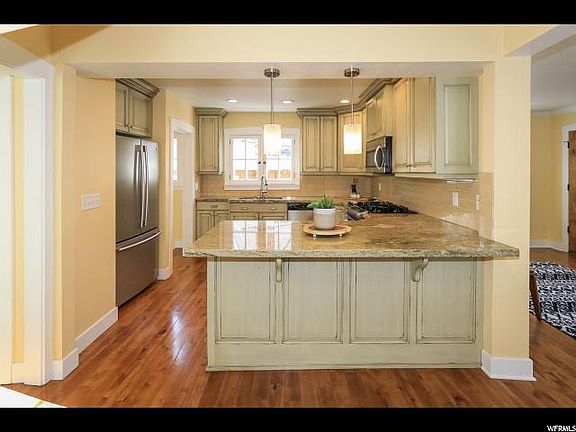 5th image of 1328 E Browning Ave