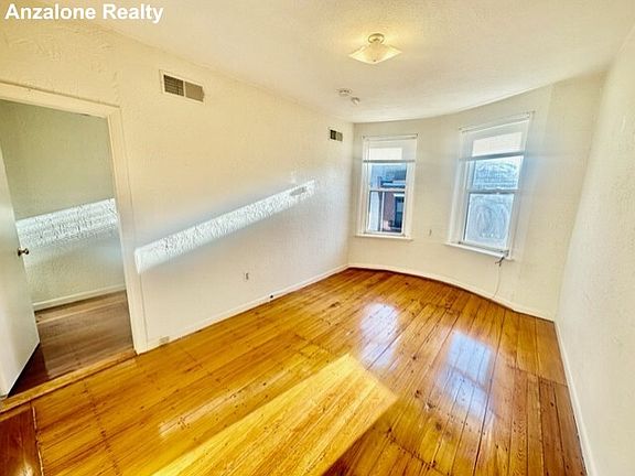 4th image of 23 Sheafe St APT 3