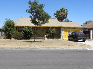 1097 Davids Rd, Perris, CA 92571