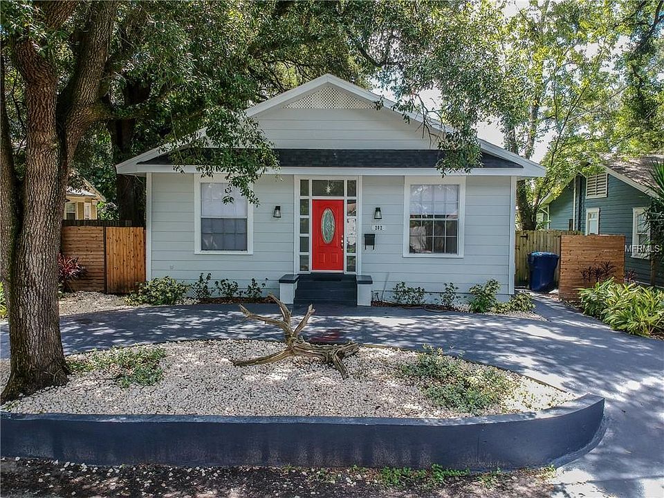 1st image of 202 W Hilda St