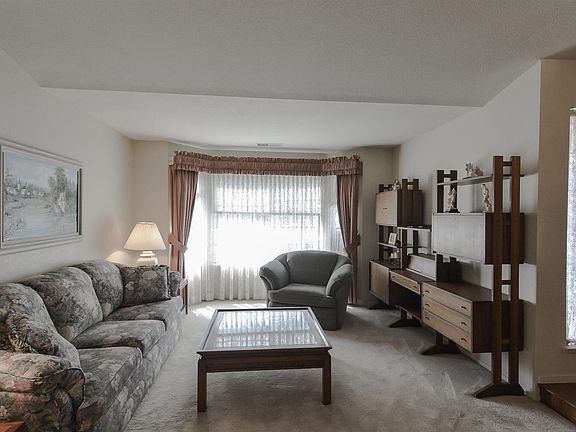 5th image of 2313 McAllister Ln