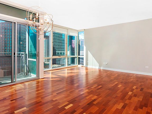 3rd image of 505 N McClurg Ct APT 1904