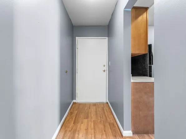 6087 Majors Ln APT 5, Columbia, MD 21045