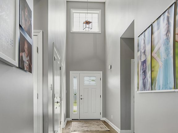 4th image of 10315 White Sand Ln #A