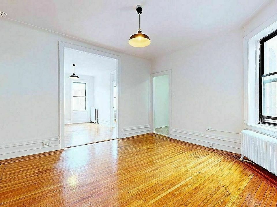1st image of 256 Seaman Ave #D