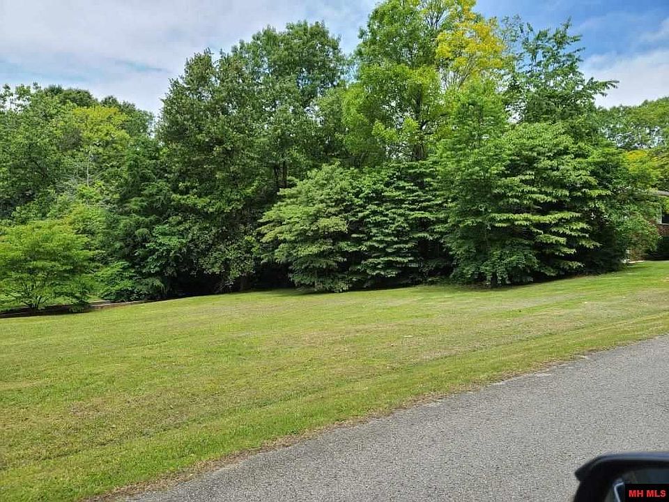 1st image of Eagle Dr