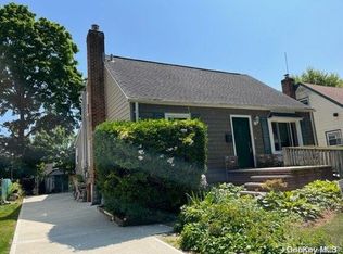 1042 Clyde Rd, Baldwin, NY 11510