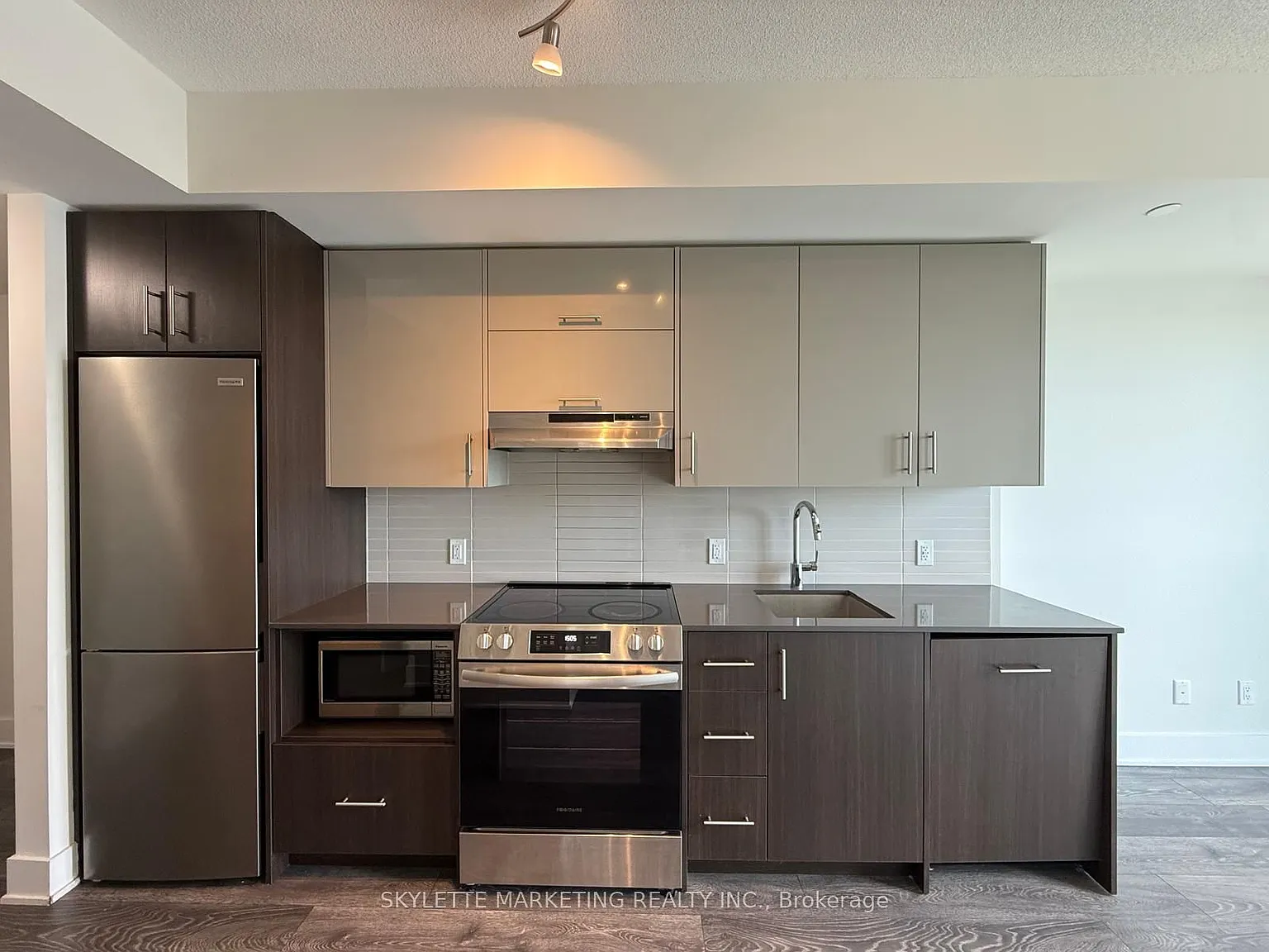 1 bed, $2,100 — Photo 4