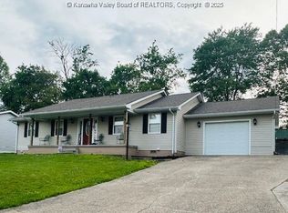 136 Timberlake Cir, Scott Depot, WV 25560