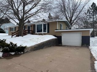 636 Duncan Ave, Ishpeming, MI 49849