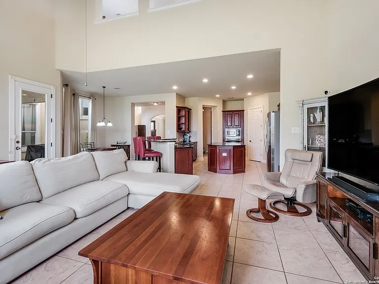 18211 Branson Fls — Photo 4