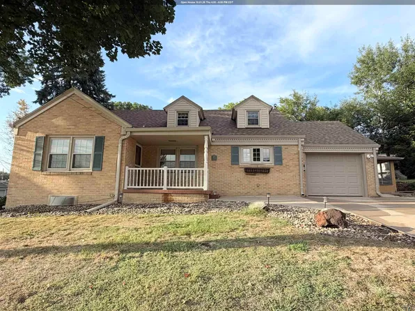 3602 Pierce Pl, Sioux City, IA 51104