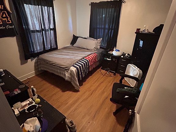 4th image of 303 S 16th St #303