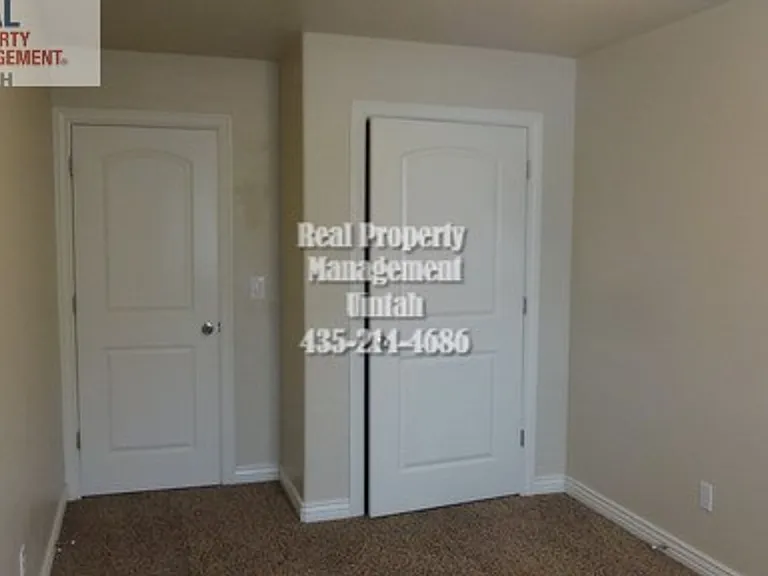 449 E Red Fox Ln — Photo 12