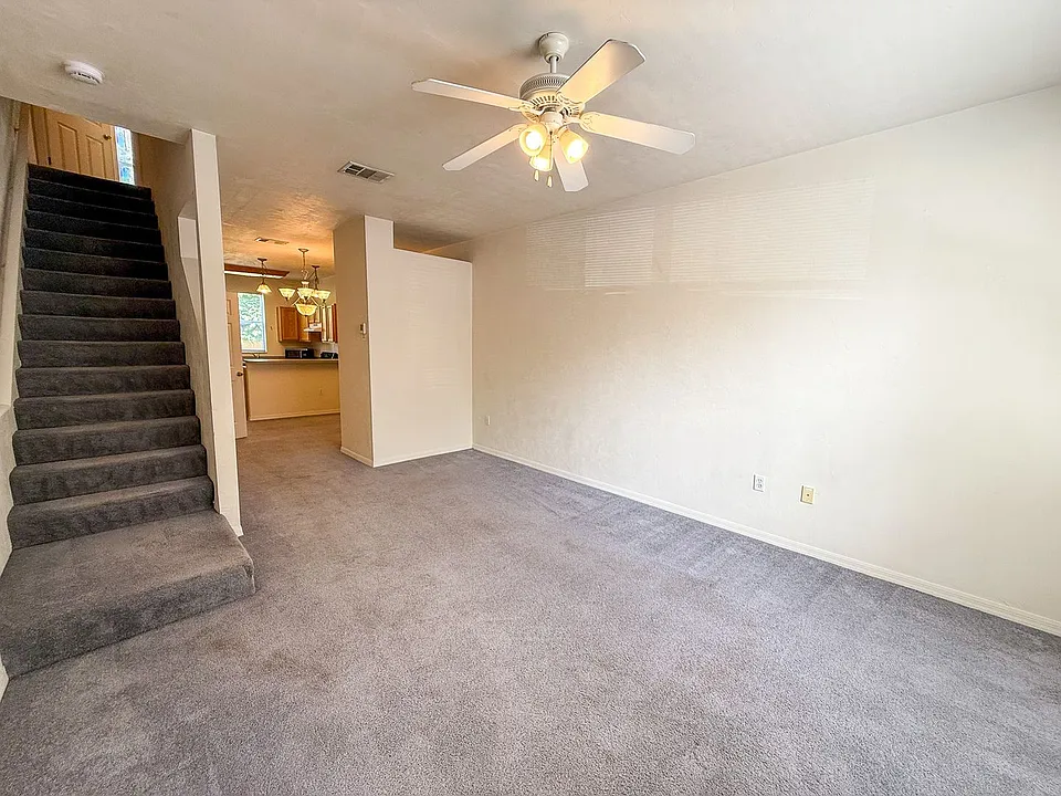 3552 SW 30th Way #141