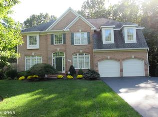 10313 Regency Station Dr, Fairfax Station, VA 22039