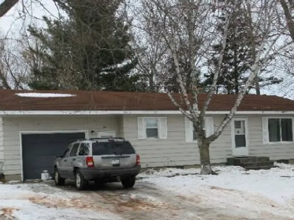 5 Louis St NW, Wadena, MN 56482