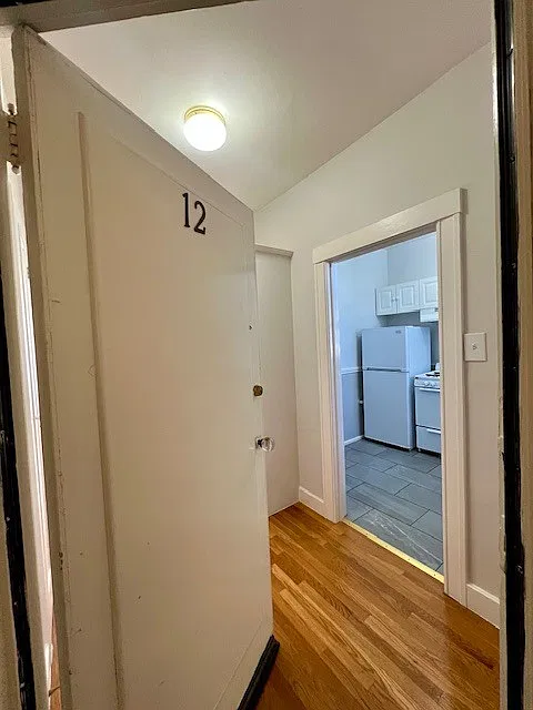 33 Pearl St #12