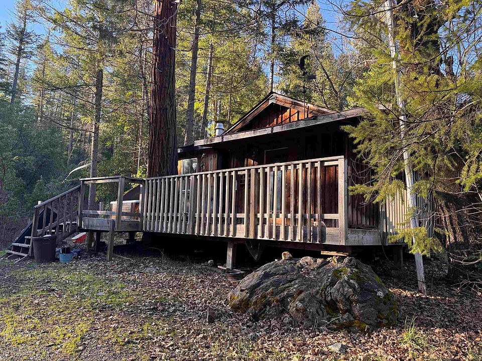 1st image of 1633 Seiad Creek Rd