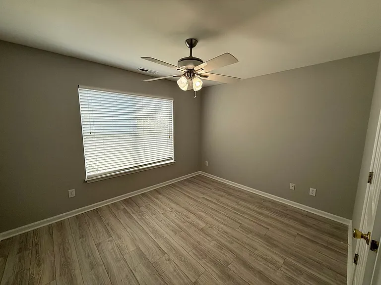 4101 Perrine St — Photo 11