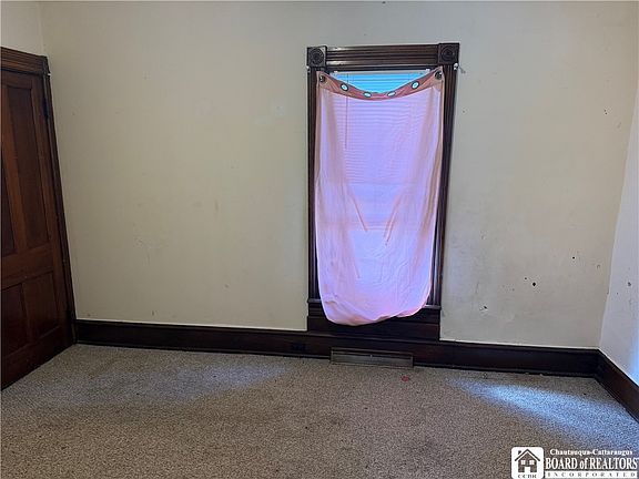 5th image of 280 Broadhead Ave