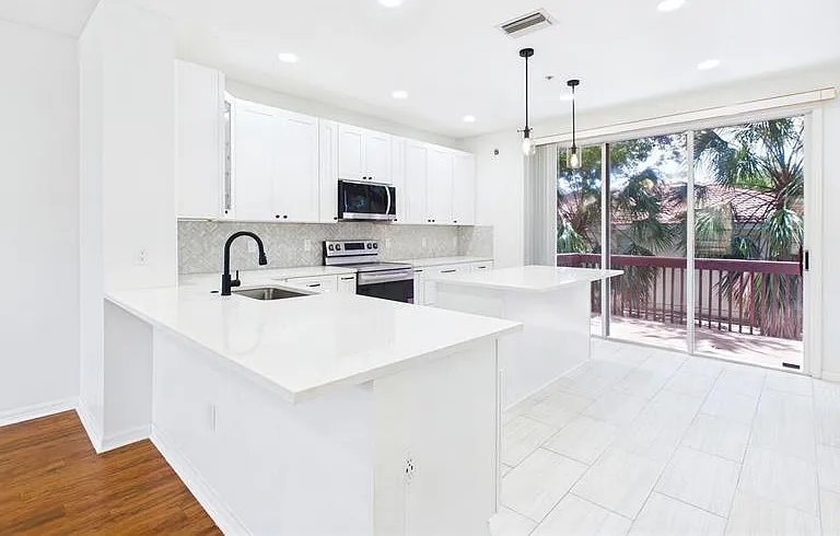 3175 Bayshore Oaks Dr — Photo 20