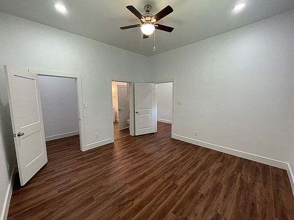 Bedroom 2 w/ Walk-in Closet