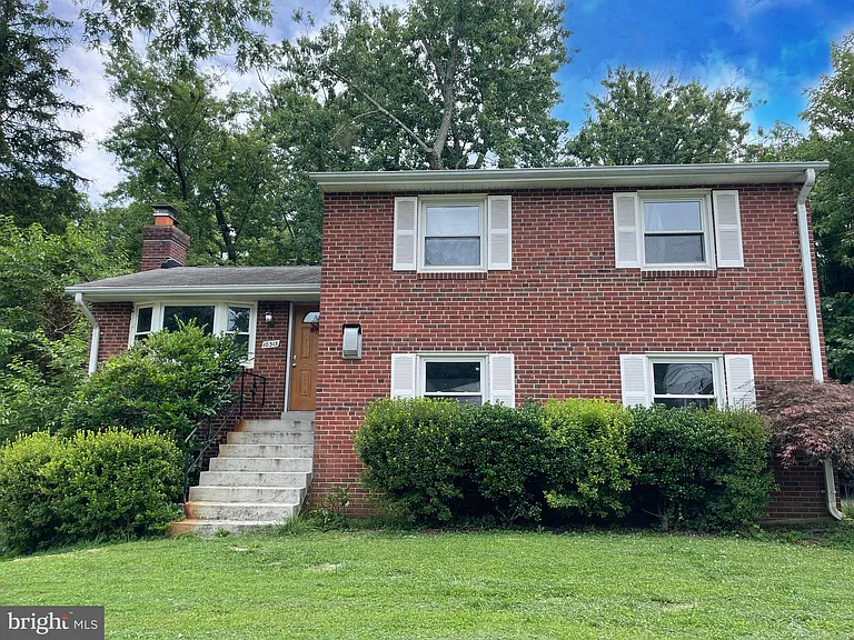10315 Beaumont St — Photo 3