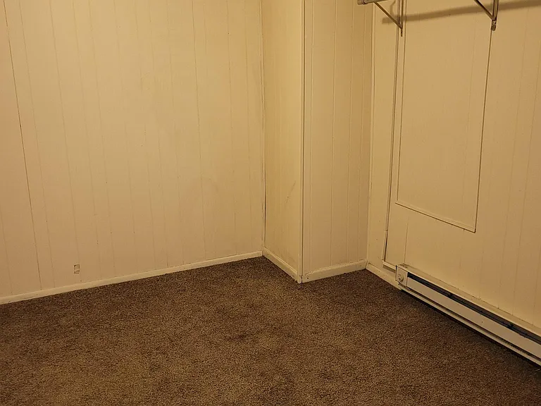 2420 Broad Ave #3 — Photo 5