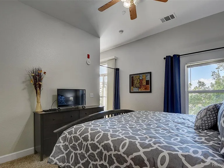 5677 Park Pl #205B — Photo 20