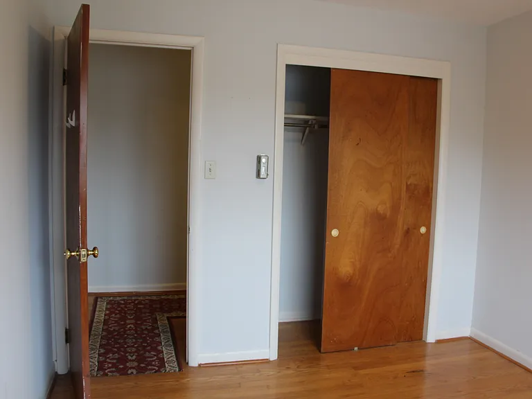 Ballston Gardens — Photo 26