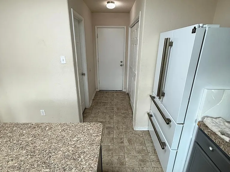 3207 Zephyr Glen Way — Photo 6