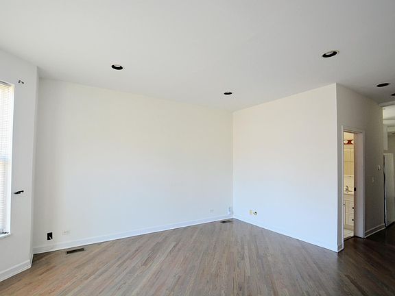 4th image of 3414 N Damen Ave #3A