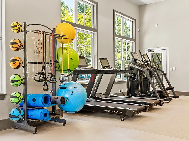 Langley Pointe Apartments | Strengthening Center w/ Yoga