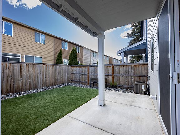2nd image of 11349 NE 25th St