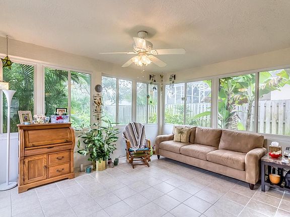 5th image of 1407 Florida Moss Ln