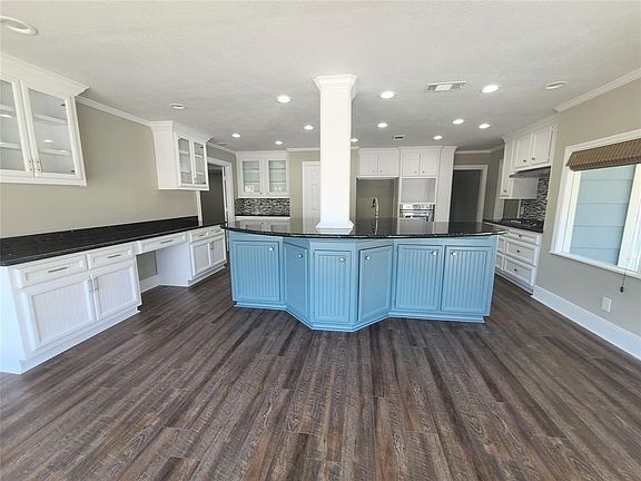 3rd image of 20406 Landshire Dr