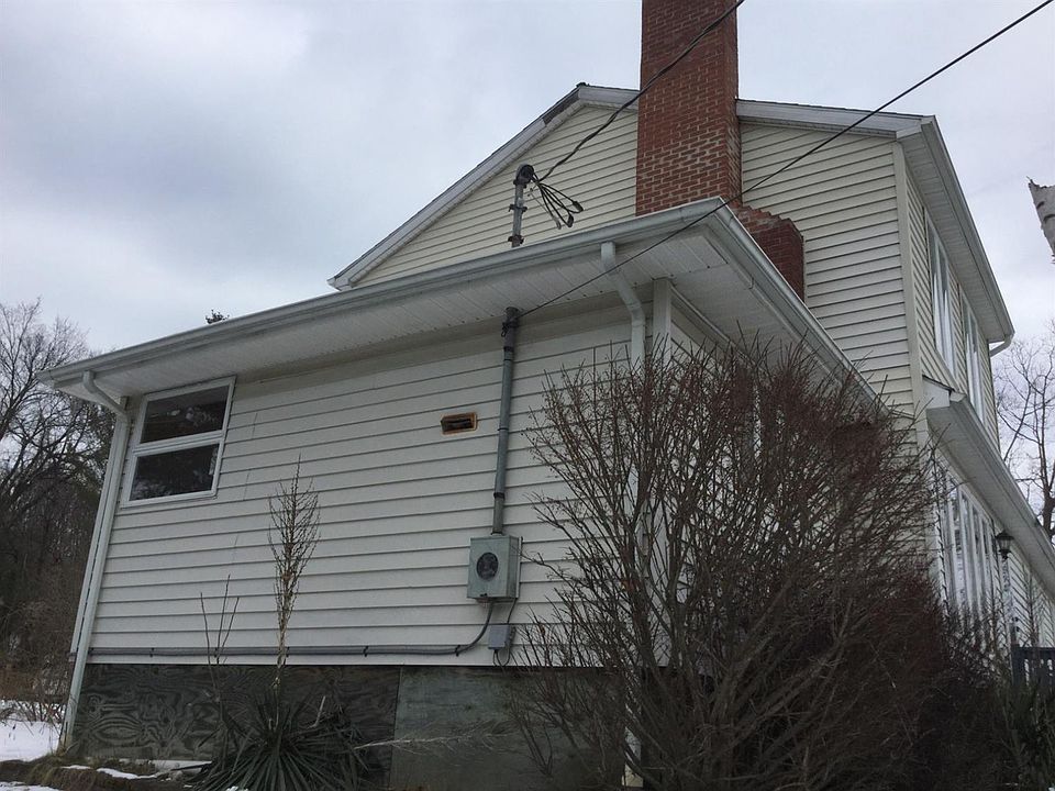 2nd image of 267 Nowlan Rd