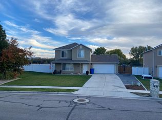 589 W Lakeview Dr, Lehi, UT 84043